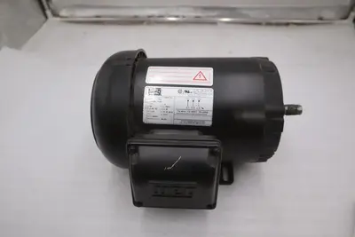 WEG 00118ES3H56C-S FRACTIONAL MOTORS - THREE-PHASE - STOCK GF616