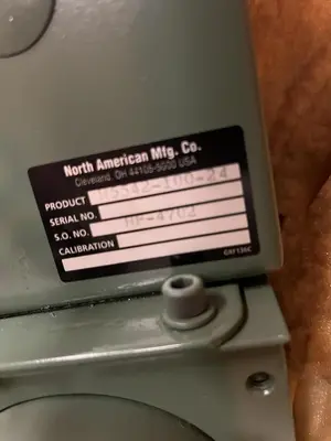 USED FIVES NORTH AMERICAN HF-4702