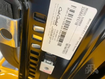 New | in-Stock 2023 CUB CADET XT1 LT42E Mowers Maine US | Beauregard Equipment #1511257