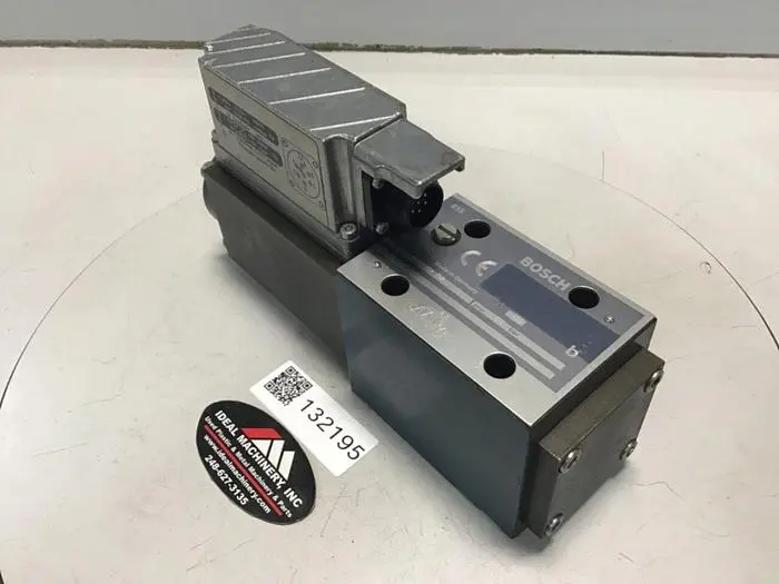 Used BOSCH 0 811 404 752 Valves/Fittings Michigan US | Ideal Machinery #598221