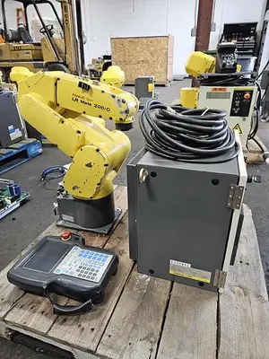 USED 2011 FANUC LR MATE 200IC