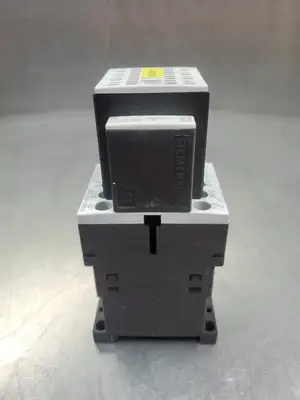 Siemens 3RT10151BB42 Sirius Contactor w/3RH19112FA22 Module. 4E50