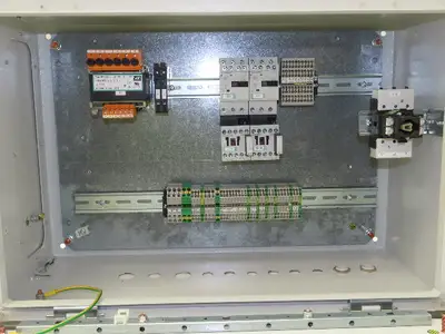 Lohmeier AE-1020 Electrical Enclosure 400 x 600 x 250mm Backplate Disconnect