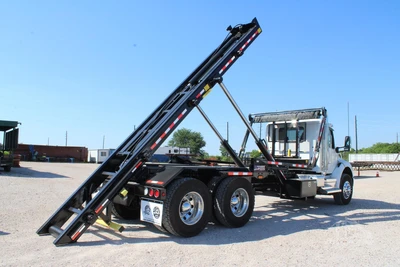 New | in-Stock 2027 PETERBILT 548 Hooklifts & Roll-Offs Texas US | Roll Off Truck World #1492004