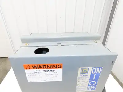 Square D PQ3620 I-Line Busway Plug-In Fusible Disconnect Box 200 Amp 3P 3W 600V