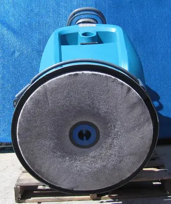 USED TENNANT B7