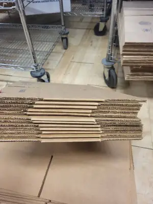 Assorted ULINE Corrugated Cardboard Boxes in 4 Sizes