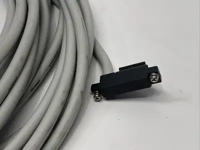 SL-VP15P-T | Keyence  Safety Light Curtain Transmitter Cable 15m - Used
