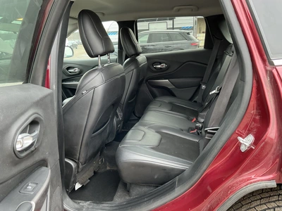 USED 2019 JEEP CHEROKEE