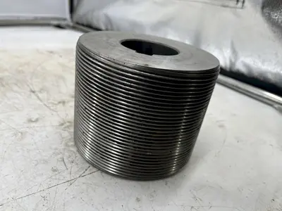 (2) 1.000-8 UNRC INFEED DIE DIA 5.497 / 593609 CENTRAL 36670: stock 16368
