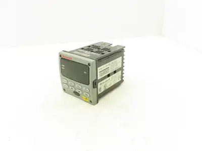 Honeywell UDC2500 Digital Temperature Controller DC2500-E0-0L00-200-10000-00-0