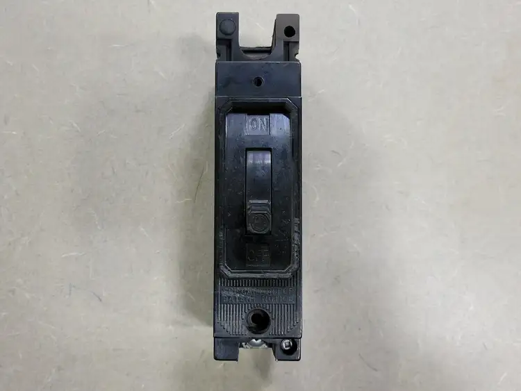 Used ITE EF1-B015 Switchgears British Columbia CA | Lenmark #242335