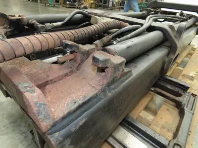 Hyster E60Z Forklift Mast 182" 3-Stage Side Shift Tilt Class 3 Electric 6000lbs