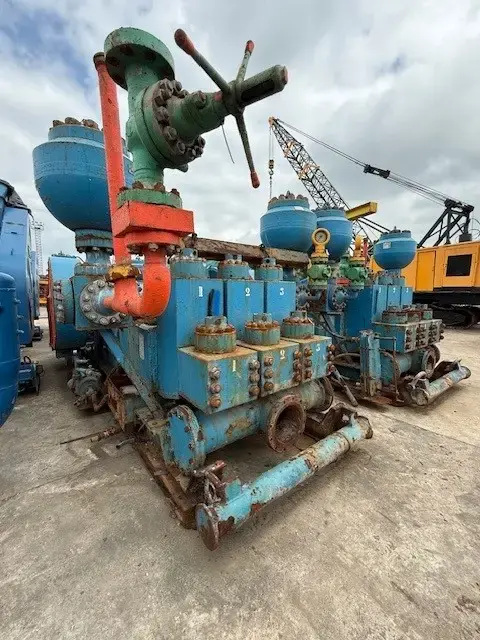 Used LETOURNEAU _UNKNOWN_ Piston Pumps IN | Oil The Woodlands Group #1501062