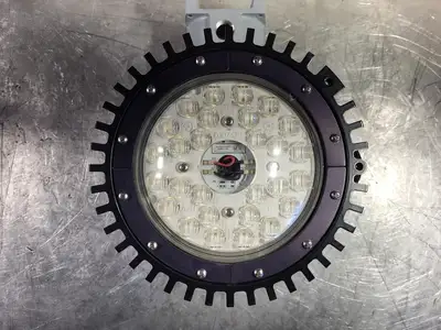 NEW CROUSE-HINDS VMVL-11-2TW-R1-UNV1-S890
