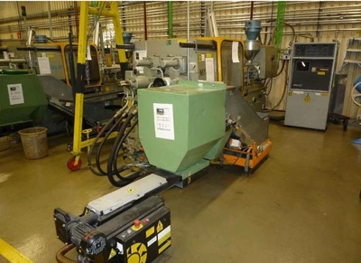 USED NETSTAL N235-90MP INJECTION MOULDING