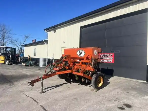 Used 7ft TYE PASTURE PLEASER No Till Seed Drills 4426 | County