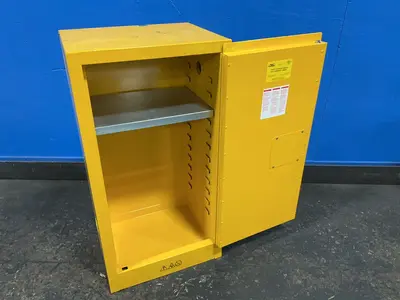 Used CONDOR 42X496A Cabinets Ohio US | HGR 24 #1324820