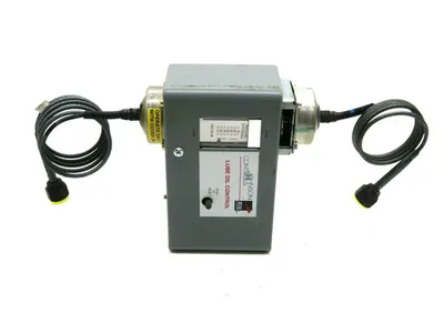 NEW JOHNSON CONTROLS P28AA-1C LUBE OIL CONTROL P28AA1C