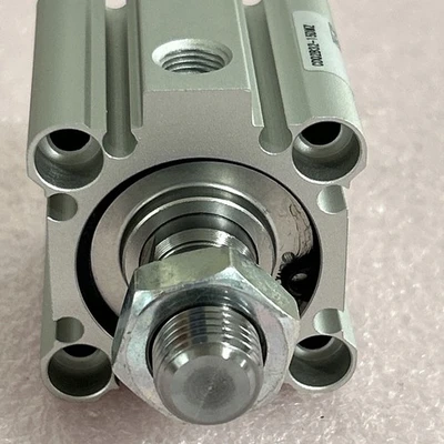 NEW SMC CDQ2B32-15DMZ