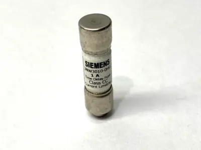 USED SIEMENS SENTRON TIME DELAY FUSE CLASS CC 600V 1A LOT OF 3