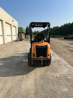 New | in-Stock 2025 CASE SL23 Wheel Loaders Maine US | Beauregard Equipment #1511248
