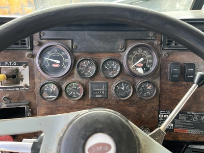 USED 1993 PETERBILT 357 6X4 TRACTOR