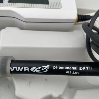 Used VWR MD 8000 H pH Meter California US | Davliegogo LLC #1706979