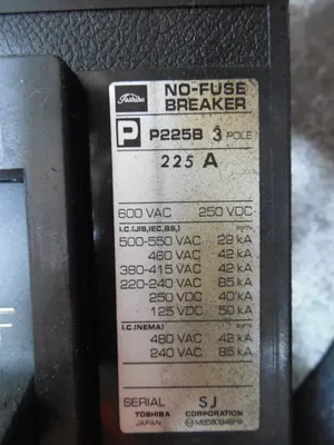 Toshiba P225B No-Fuse Circuit Breaker 225 Amps 600VAC Used