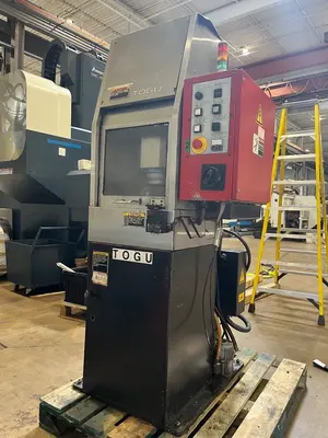 USED 2004 GMC TOGU III
