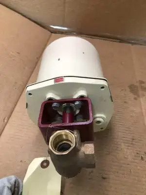 EL-O-MATIC ELS 25 Electric Actuator w/ 3/4″ 3-Way Bronze Ball Valve 400CWP 24VDC