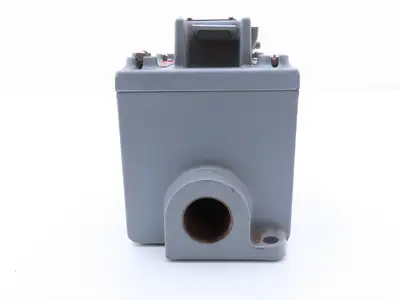 Allen Bradley 800T-XAP 1 Gang Explosion Proof Switch With Cover & Enclosure READ