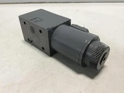 USED VICKERS DG4V3S22AMUHL760EN490