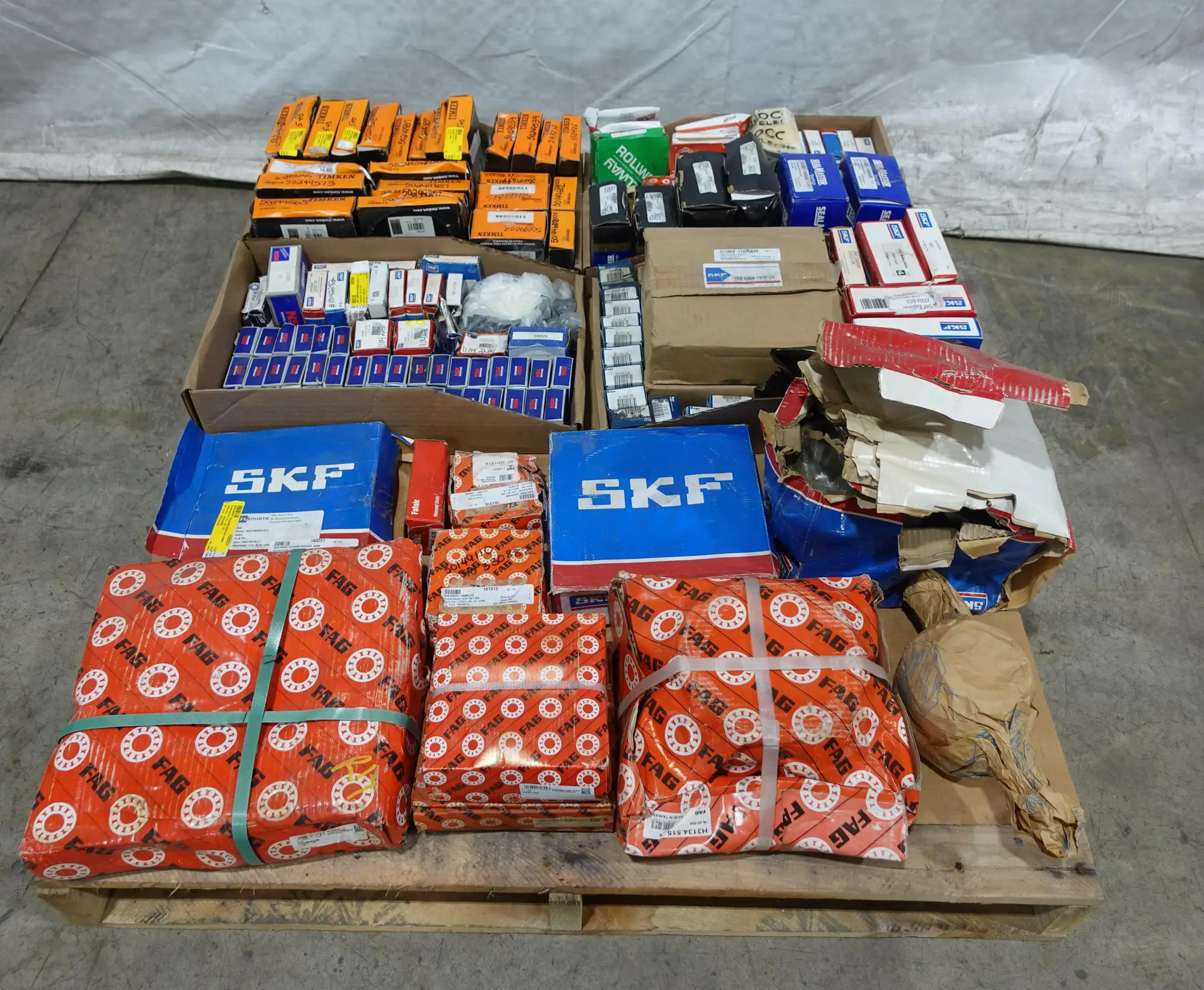PALLET OF ASSORTED BEARINGS AND BEARING ACCESSORIES, LINERS, ADAPTERS, ROLLER, INSERT, HOUSED UNITS