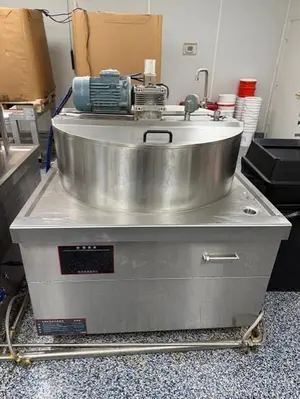 USED 2022 GUMMY TG50