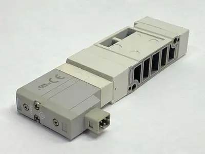 SV2100-5FU | SMC  Pneumatic Solenoid Valve 2-Position Single - Used