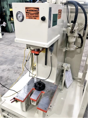 USED 1996 PHOENIX PHOENIX PHN-8 PRESS