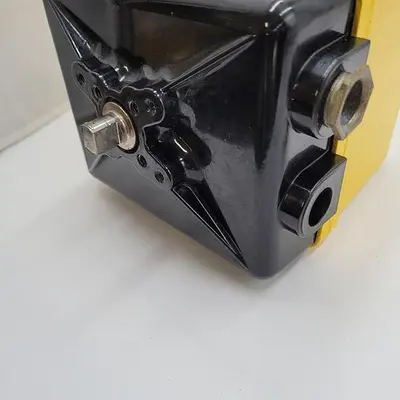 Used WORCESTER WORCESTER CONTROLS SERIES 75 ELECTRIC ACTUATOR MODEL 12 755 R Linear Actuators | ND Industrial Surplus #1219121