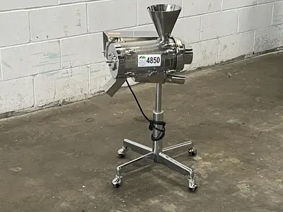 Tablet Deduster