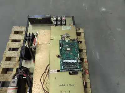 Allen Bradley 1336-B200-EOW-L3-S1 Ser A 200Hp AC Drive 380/415/460V 296A 0-250HZ
