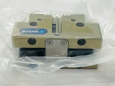 PGN-plus-P 64-1, 318496 | Schunk PGN-plus-P 64-1 Pneumatic Universal Gripper 6mm Stroke Per Jaw 318496 - New