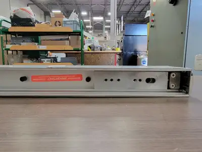 4" Door Rail W/ Lock DR4SPS12C