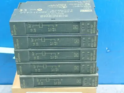 New | in-Stock SIEMENS 6ES71324BD310AA0 PLC Expansion Units Ohio US | HGR 24 #872935
