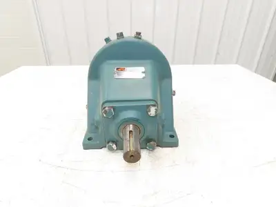 Sterling 140SM3A Inline Helical Gearbox 2.7:1 Reducer 5.6Hp 650rpm 140T