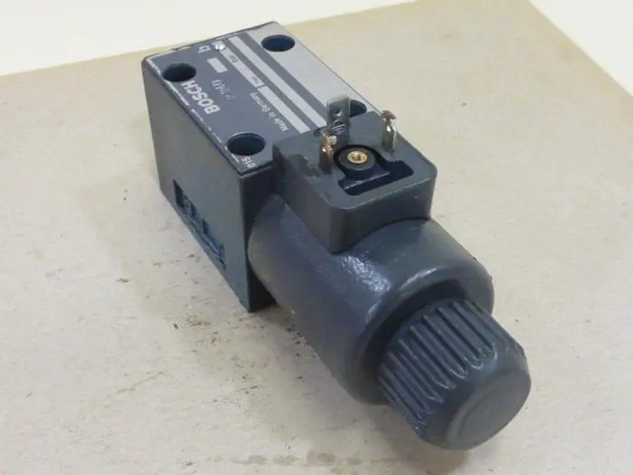 Used BOSCH 0 810 091 227 Valves/Fittings Michigan US | Ideal Machinery #594246