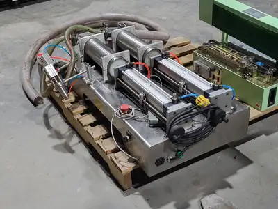 Pneumatic Liquid Filling Machine, Double-Head, Model 3000