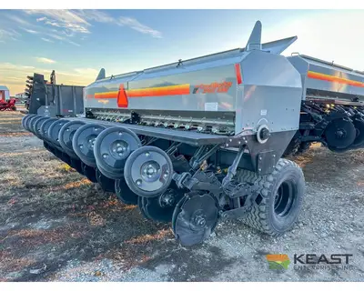Used CRUSTBUSTER _UNKNOWN_ No-Till Drills Iowa US | Keast Enterprises #1360181