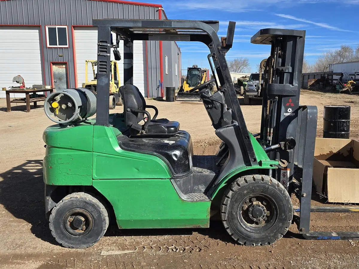 USED 2017 MITSUBISHI FG25N