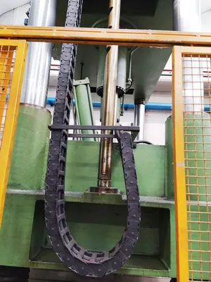 Used UTAS GR4 Molding Presses IT | Gamba Macchine Srl #1281163