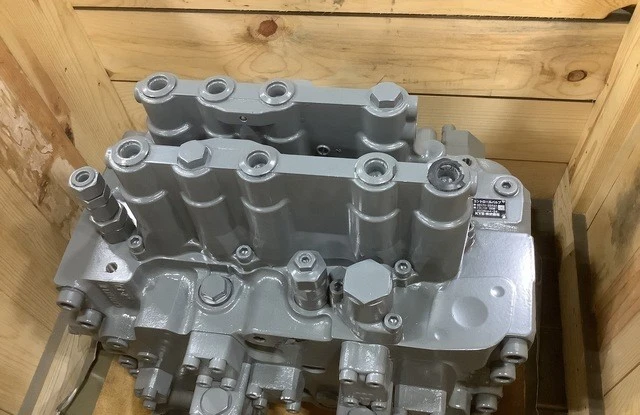 John Deere 4628664 Directional Control Linear Valve